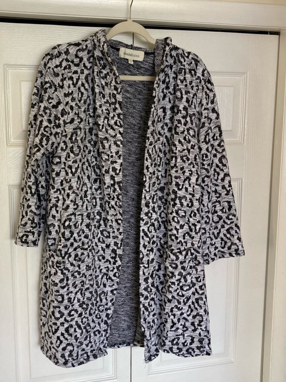 Daniel Rainn Black & White Print Open hooded Cardigan